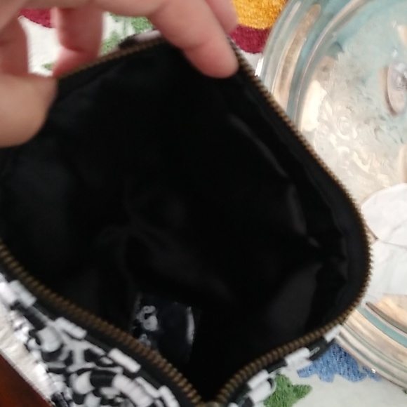 Anthropology BLK,WHI clutch - Picture 4 of 4